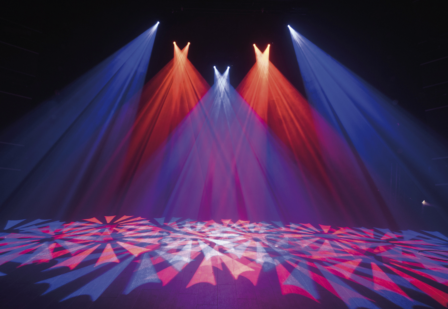 Showtec Phantom 65 Spot