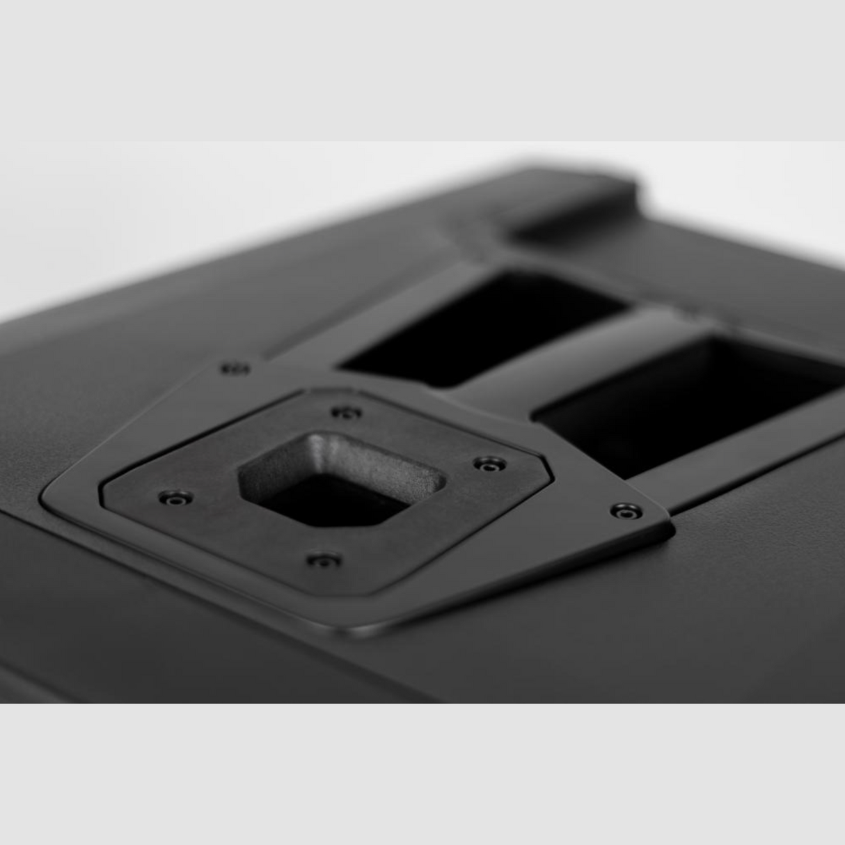 RCF EVOX J11 - Powered 3-weg Luidspreker