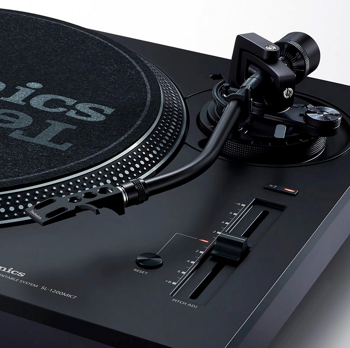 Technics SL-1210 MK7 - platenspeler